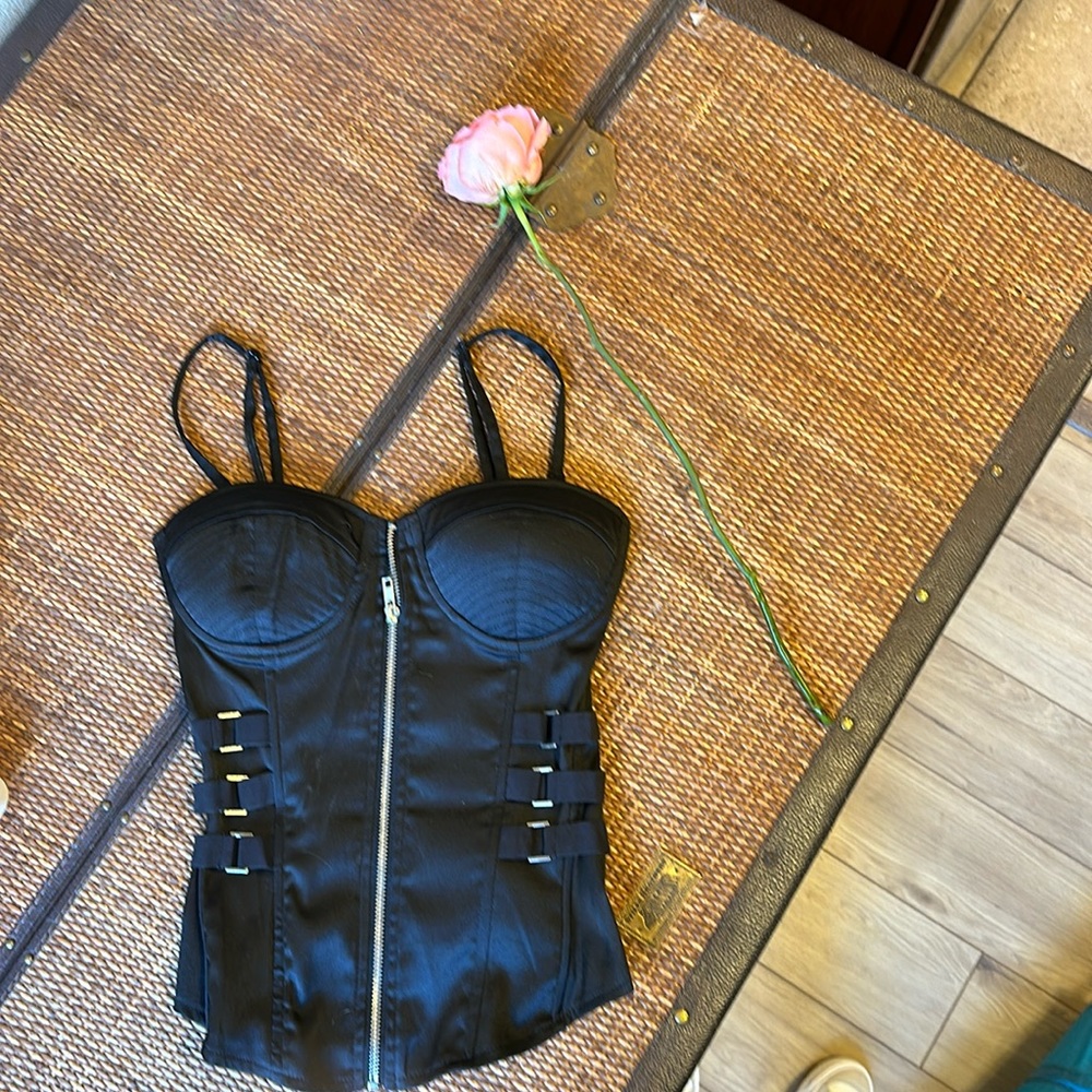 Black zip-up corset top